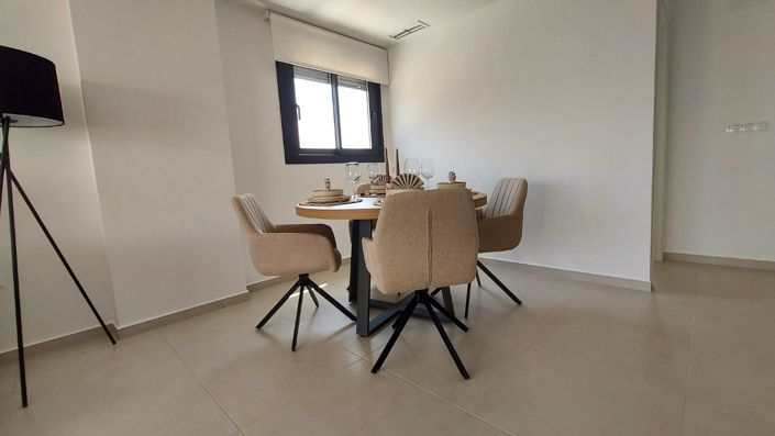 Image No.29-3 Bed Property for sale