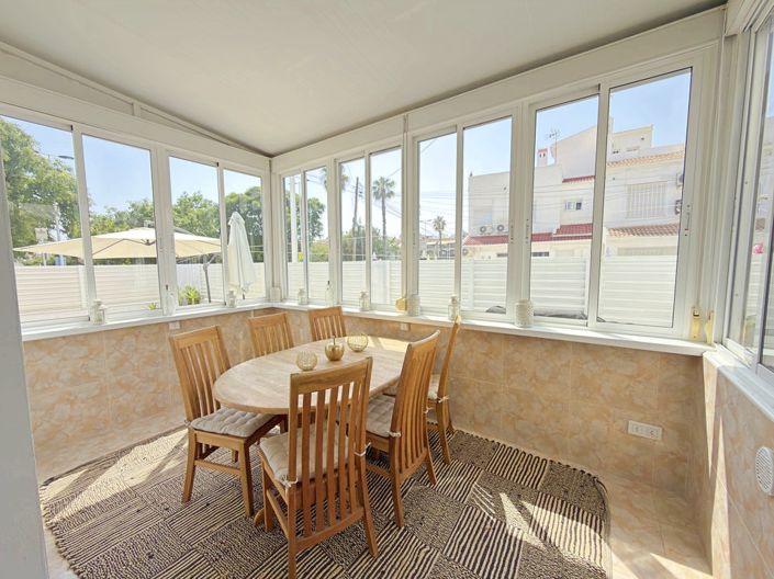 Image No.16-2 Bed Townhouse for sale