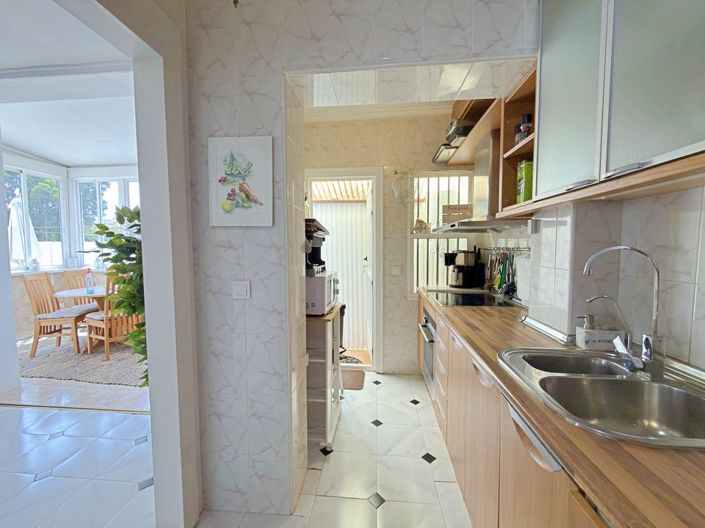Image No.21-2 Bed Townhouse for sale
