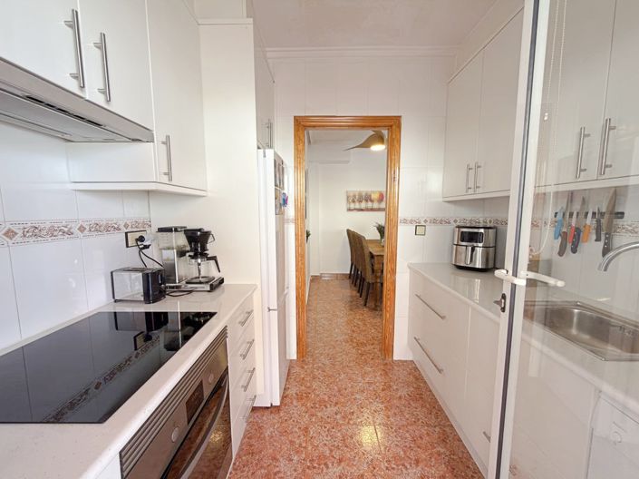 Image No.15-3 Bed Townhouse for sale
