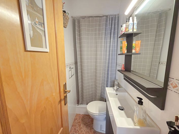 Image No.18-3 Bed Townhouse for sale