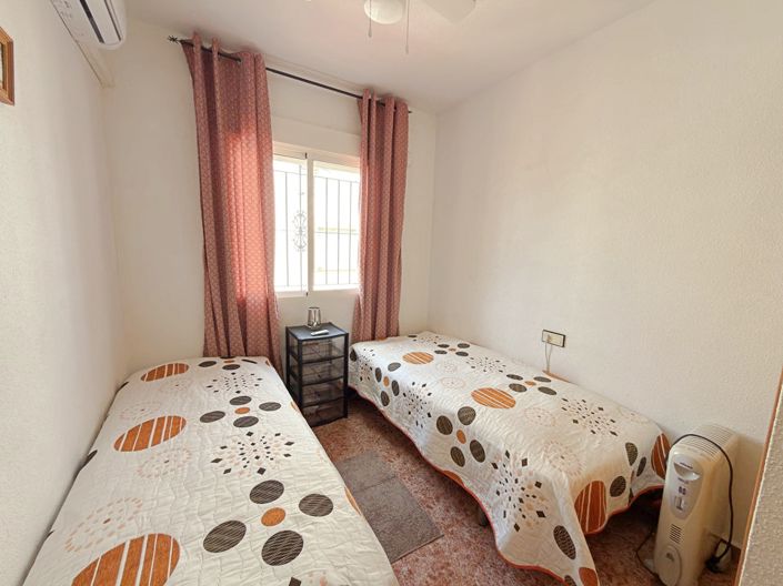 Image No.24-3 Bed Townhouse for sale
