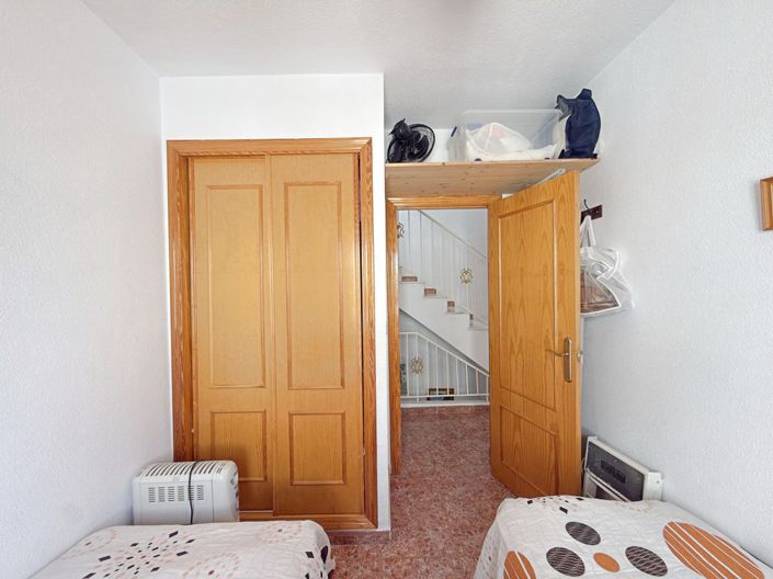 Image No.25-3 Bed Townhouse for sale
