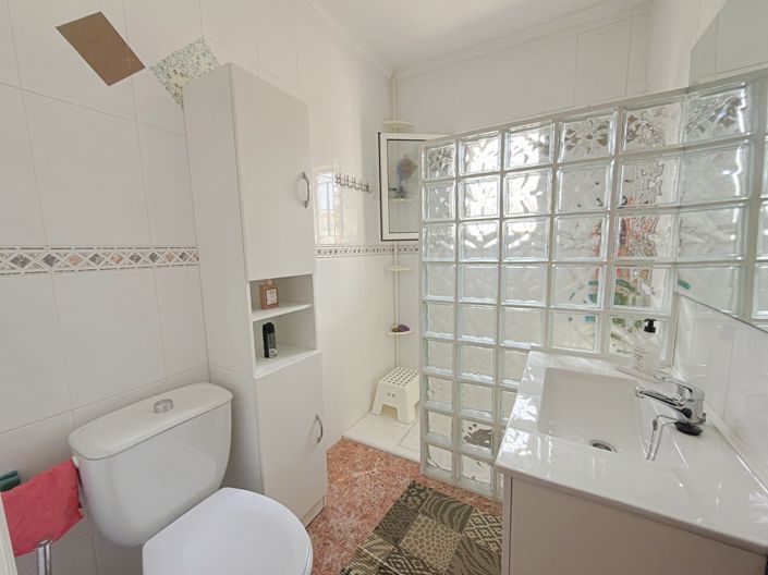 Image No.26-3 Bed Townhouse for sale