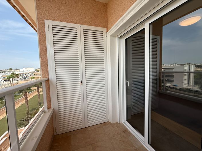 Image No.17-2 Bed Apartment for sale