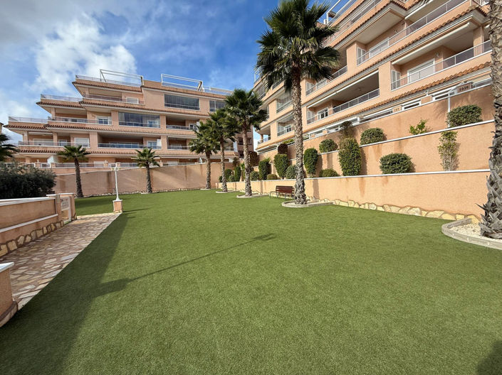 Image No.19-2 Bed Apartment for sale