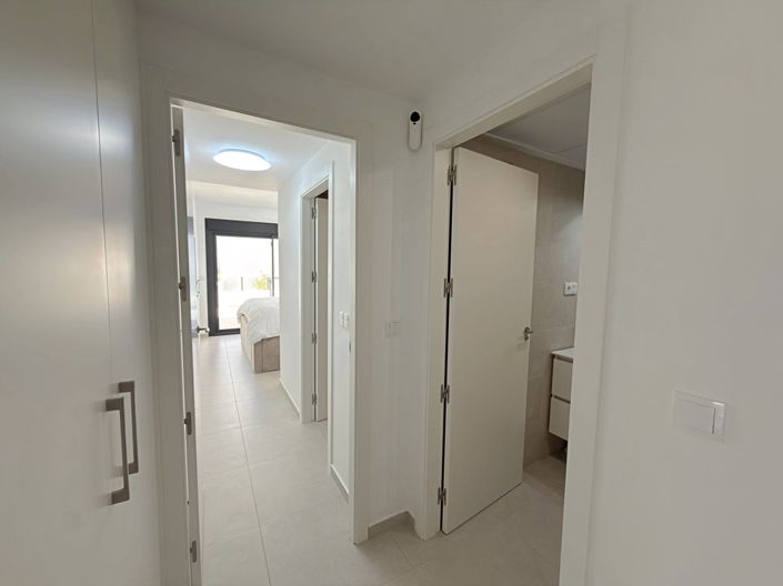 Image No.12-3 Bed Apartment for sale
