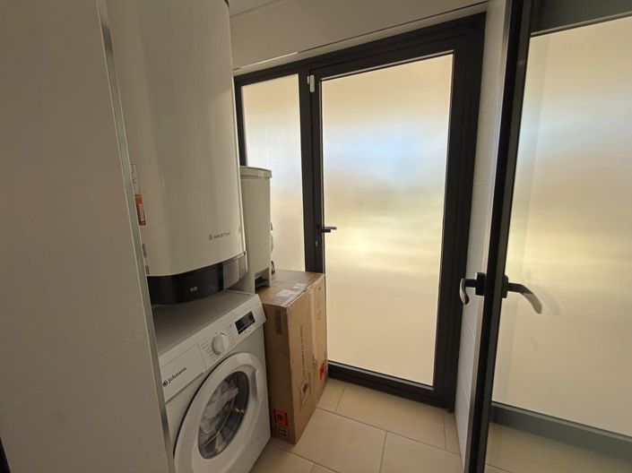 Image No.22-3 Bed Apartment for sale
