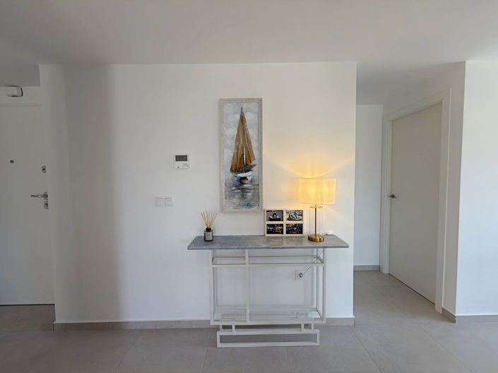 Image No.23-3 Bed Apartment for sale
