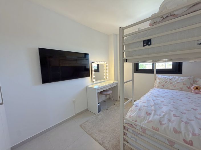 Image No.32-3 Bed Apartment for sale