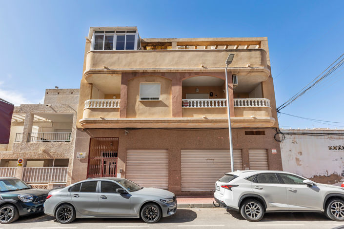 Image No.24-3 Bed Apartment for sale