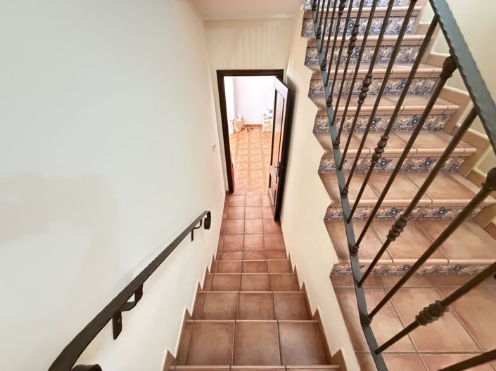 Image No.25-4 Bed Townhouse for sale
