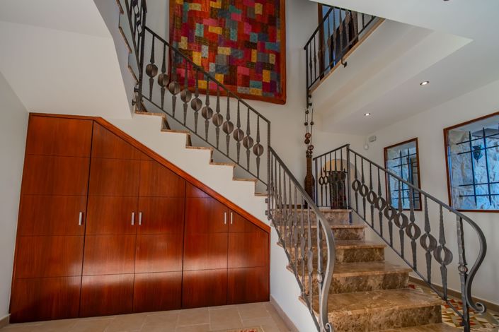 Image No.17-6 Bed Villa for sale