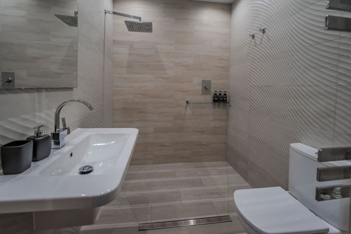 Image No.20-6 Bed Villa for sale
