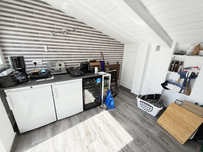 Image No.25-2 Bed Bungalow for sale