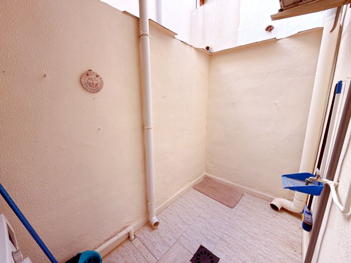 Image No.25-2 Bed Apartment for sale