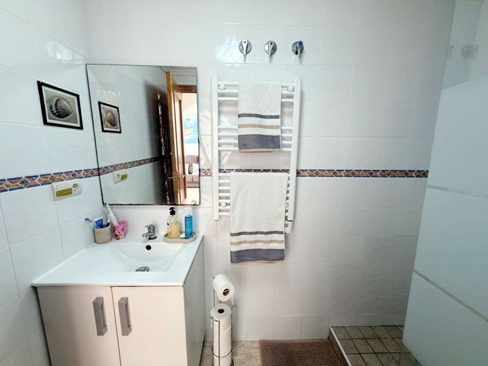 Image No.30-2 Bed Apartment for sale
