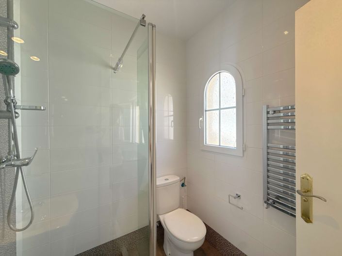Image No.3-Propriété de 2 chambres à vendre