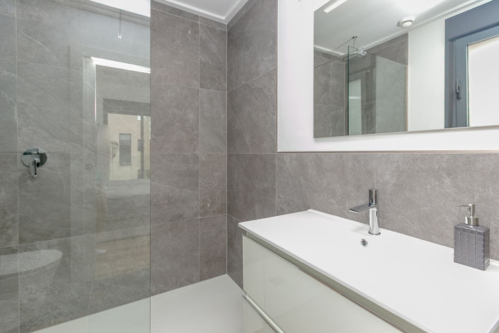 Image No.24-3 Bed Villa for sale