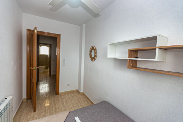 Image No.21-3 Bed Property for sale