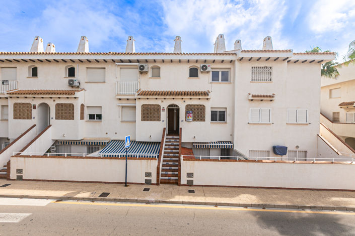 Image No.39-3 Bed Property for sale