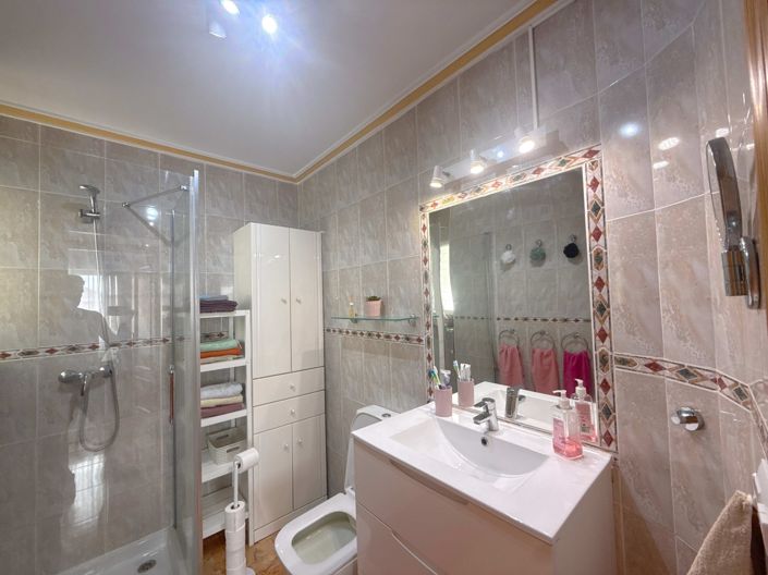 Image No.12-2 Bed Apartment for sale