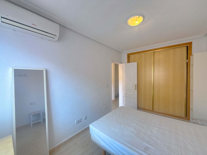 Image No.20-3 Bed Townhouse for sale