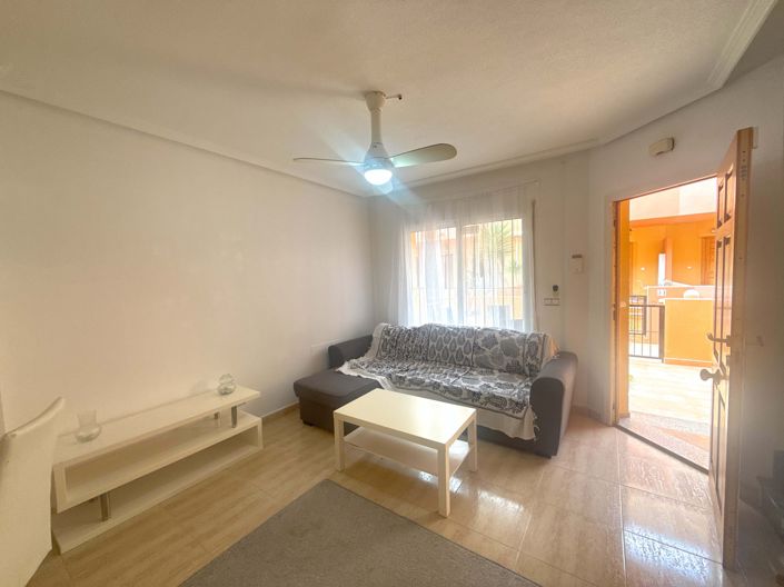 Image No.29-3 Bed Townhouse for sale