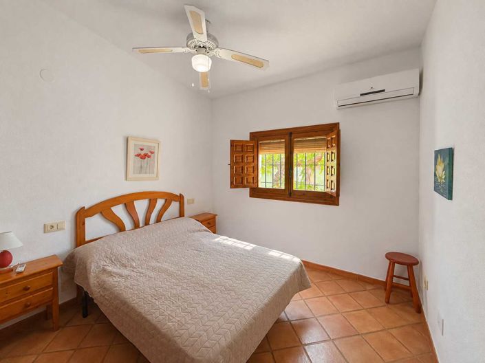 Image No.10-4 Bed Villa for sale