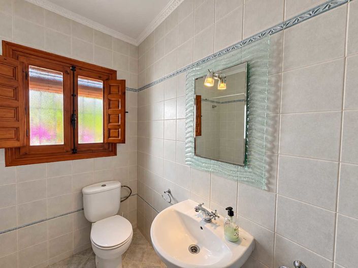 Image No.14-4 Bed Villa for sale