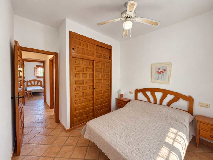 Image No.17-4 Bed Villa for sale