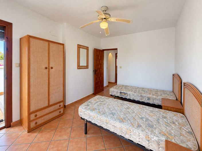 Image No.23-4 Bed Villa for sale