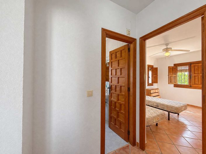 Image No.26-4 Bed Villa for sale