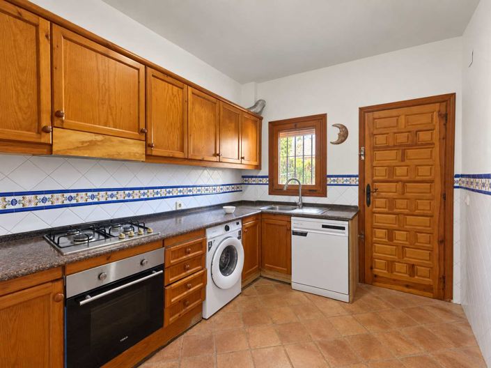 Image No.5-4 Bed Villa for sale