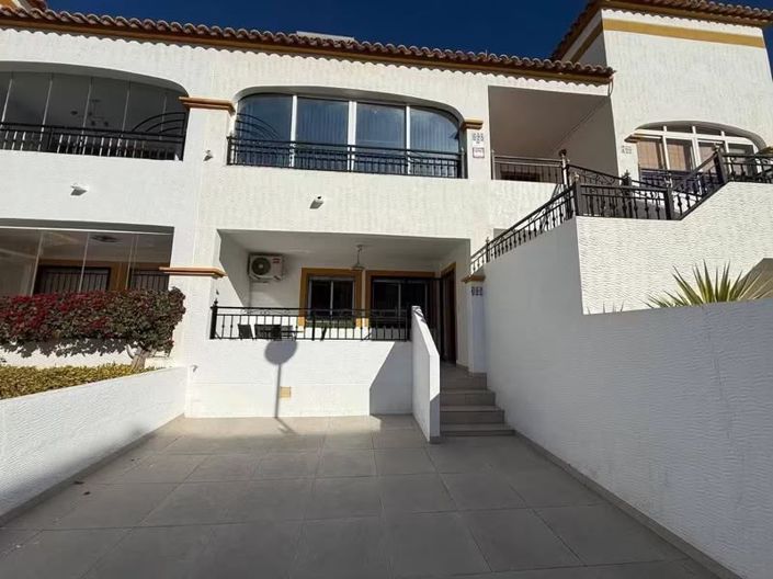 Image No.2-2 Bed Property for sale