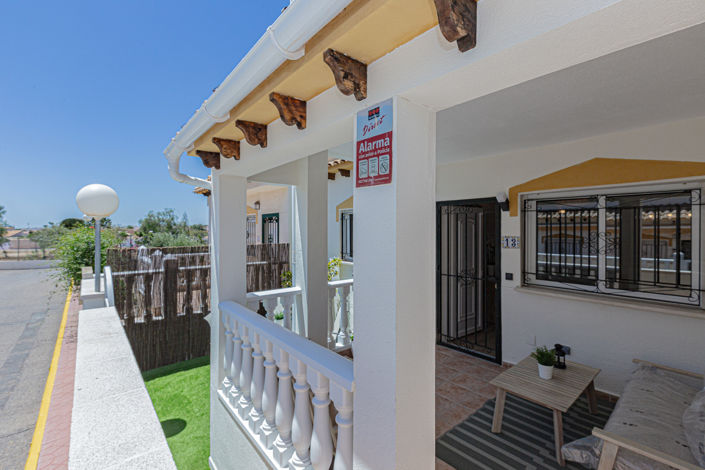 Image No.41-3 Bed Townhouse for sale