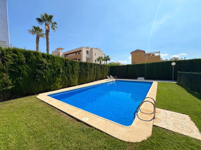 Image No.12-2 Bed Property for sale