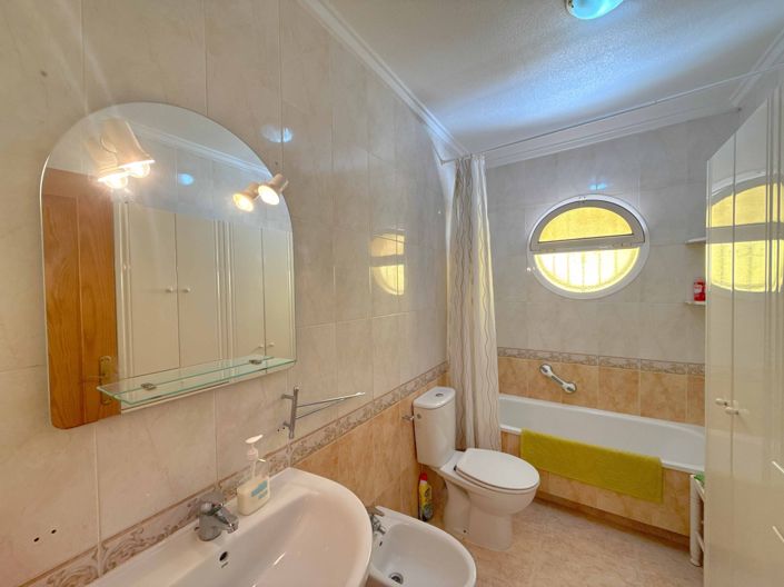 Image No.32-3 Bed Quad for sale
