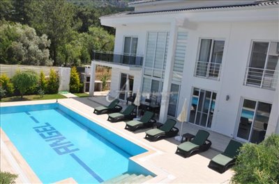 4 Bed Villa for sale