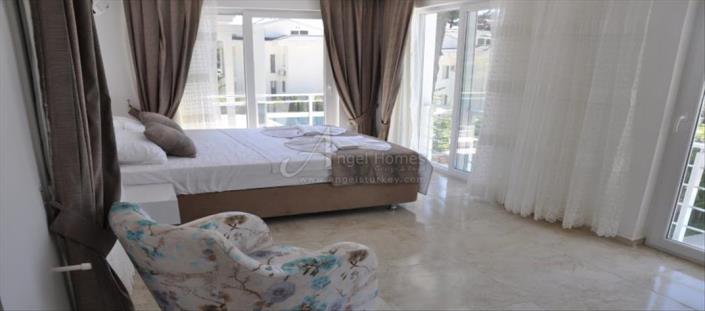 Image No.11-4 Bed Villa for sale