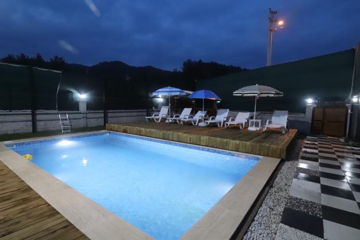 Image No.6-Villa de 4 chambres à vendre à Ciftlik