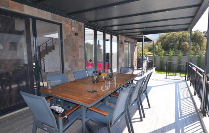 Image No.14-4 Bed Villa for sale