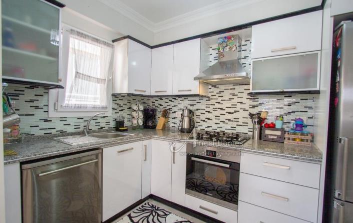 Image No.9-3 Bed Apartment for sale