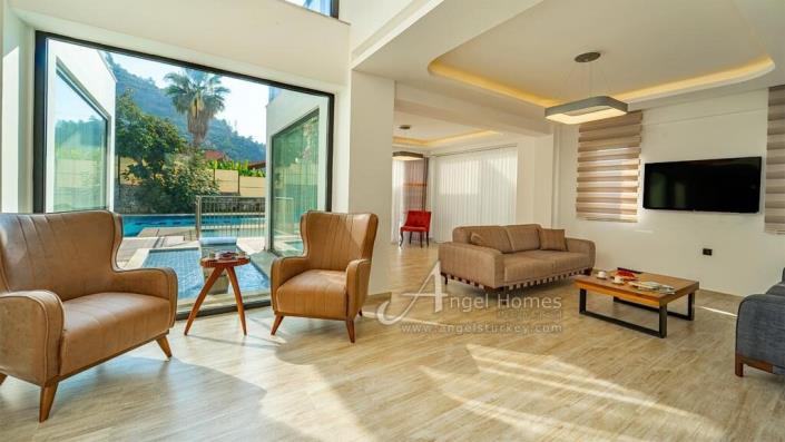 Image No.6-Villa / Détaché de 5 chambres à vendre à Ovacik