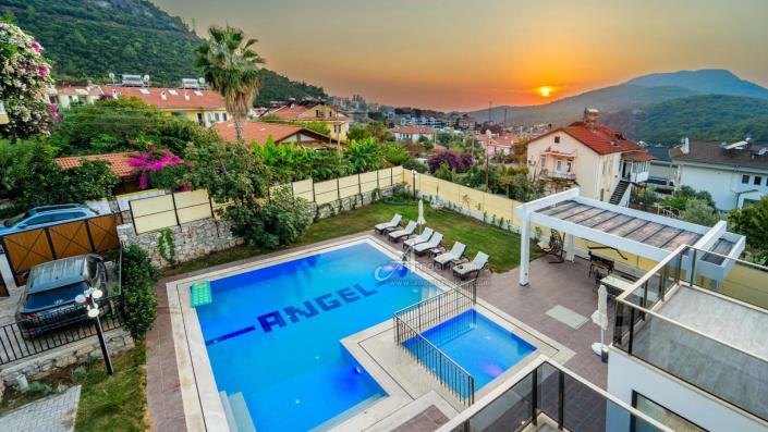 Image No.4-Villa / Détaché de 5 chambres à vendre à Ovacik