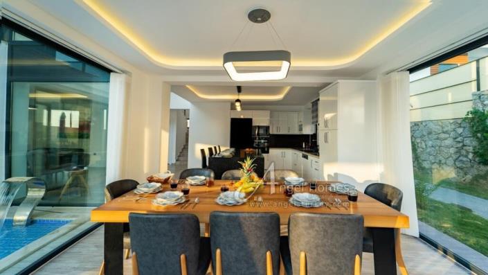 Image No.8-Villa / Détaché de 5 chambres à vendre à Ovacik