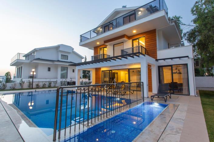 Image No.4-Villa / Détaché de 4 chambres à vendre à Ovacik