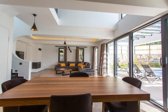 Image No.8-Villa / Détaché de 4 chambres à vendre à Ovacik