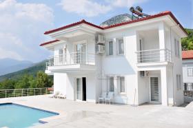 Image No.3-Villa de 3 chambres à vendre à Uzumlu