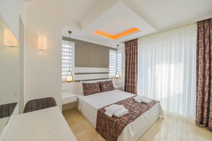 Image No.15-4 Bed Villa / Detached for sale